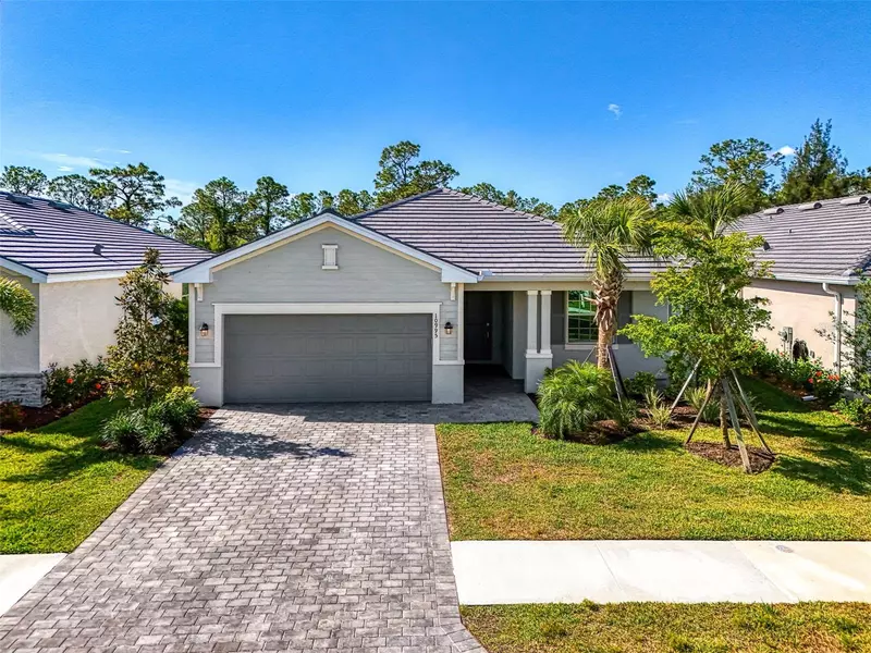 10995 PINOT DR, Venice, FL 34293