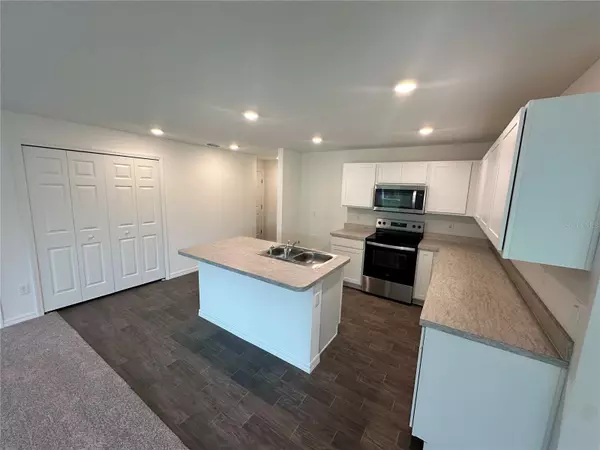 Palm Coast, FL 32137,17 LUTHER DR