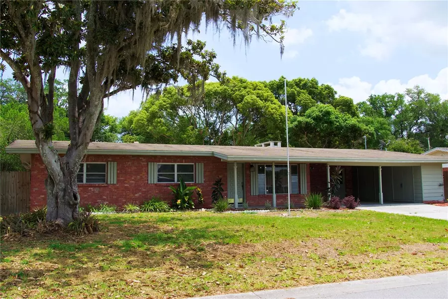 5801 POINCIANA AVE, Lakeland, FL 33809