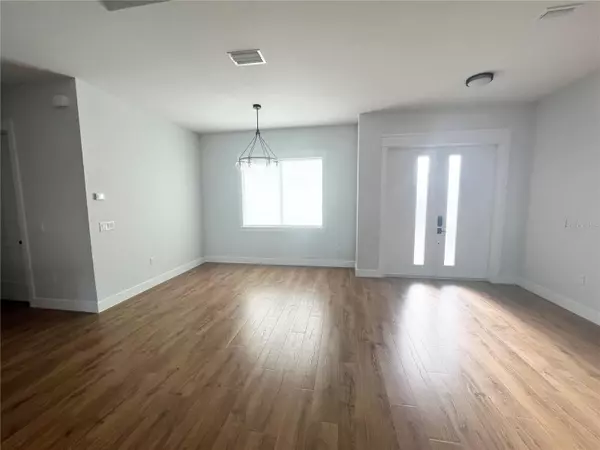 Port Charlotte, FL 33948,4317 MEAGER CIR