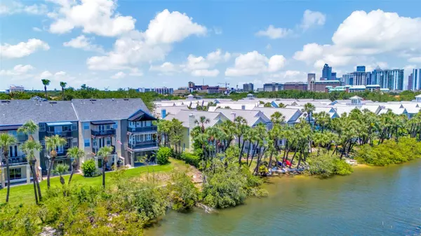 Tampa, FL 33602,936 HEMINGWAY CIR