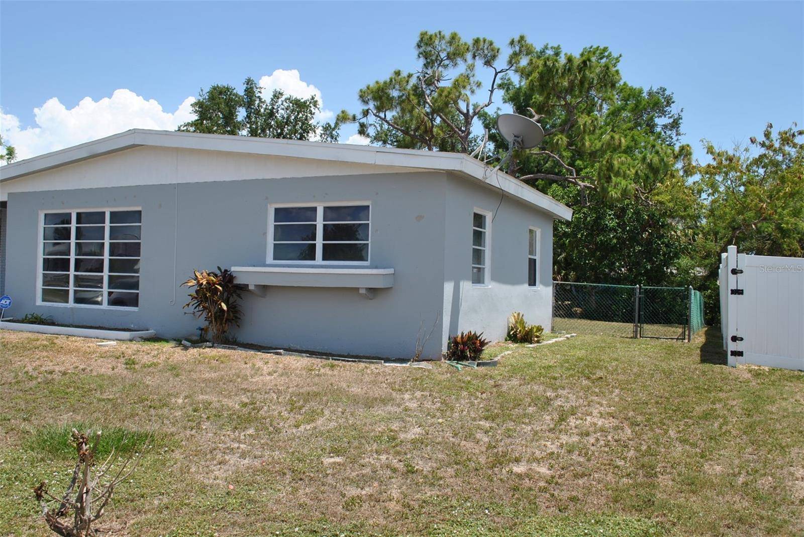 Port Charlotte, FL 33952,21275 AUSTIN AVE