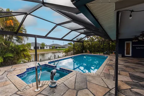 Cape Coral, FL 33990,222 SE 8TH PL