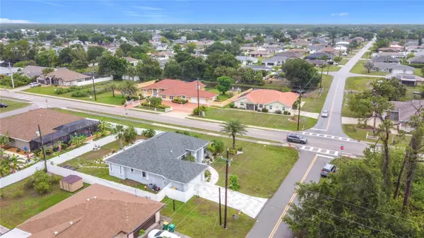 Port Charlotte, FL 33952,1007 COMSTOCK ST