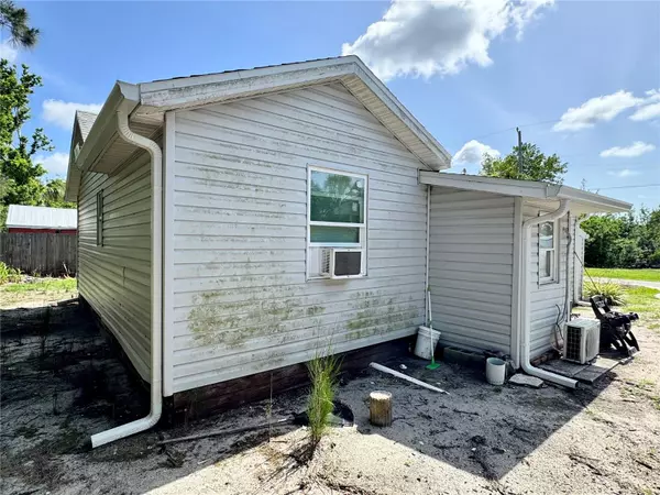 Port Charlotte, FL 33953,4310 GARDEN RD