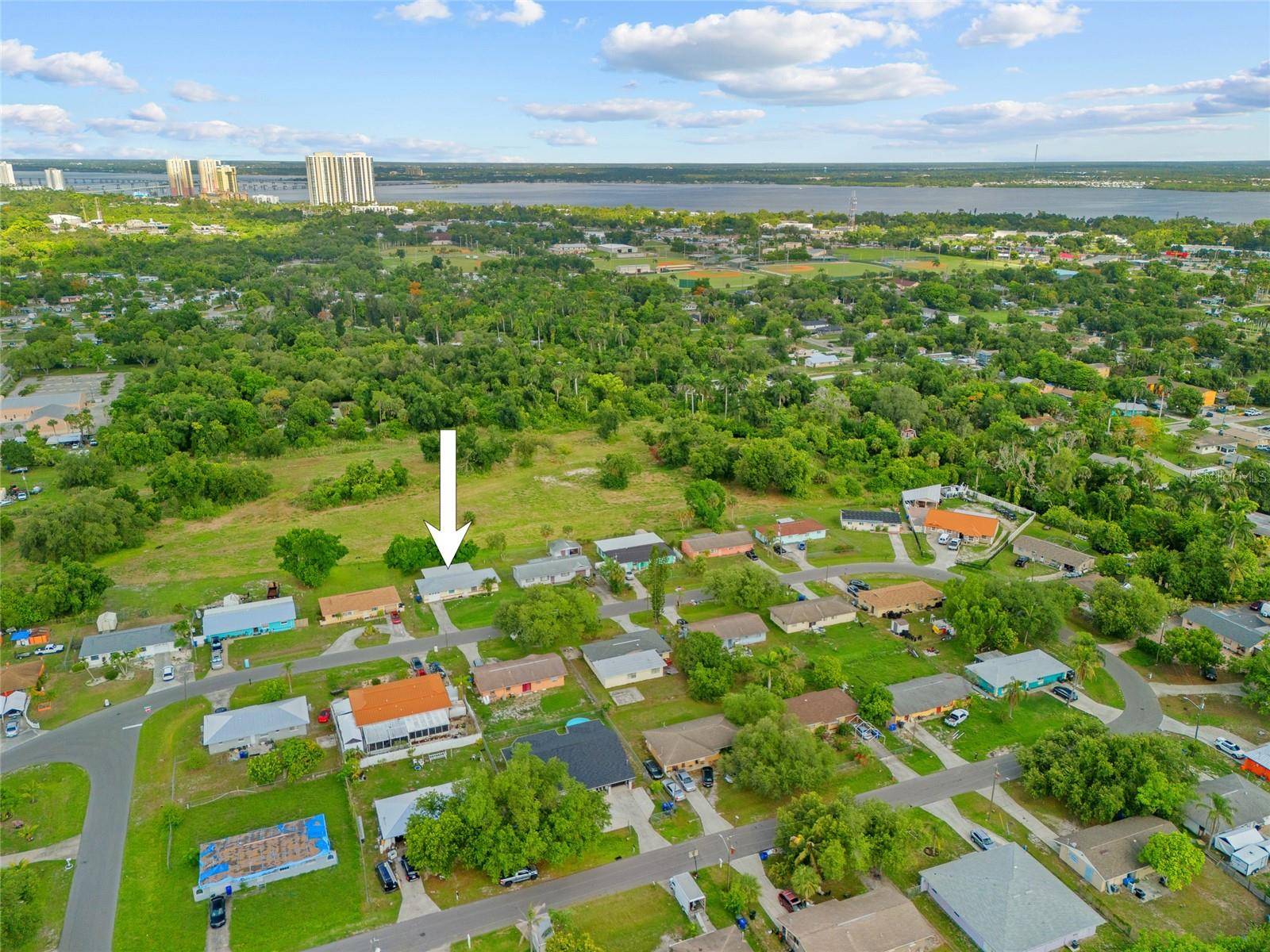 Fort Myers, FL 33916,6220 MEADOWVIEW CIR