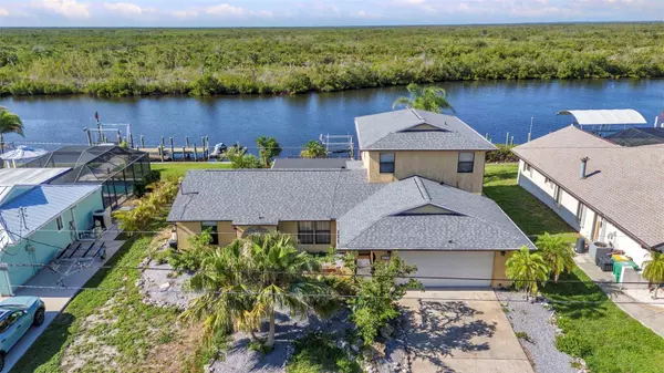 Port Charlotte, FL 33948,18566 ARAPAHOE CIR