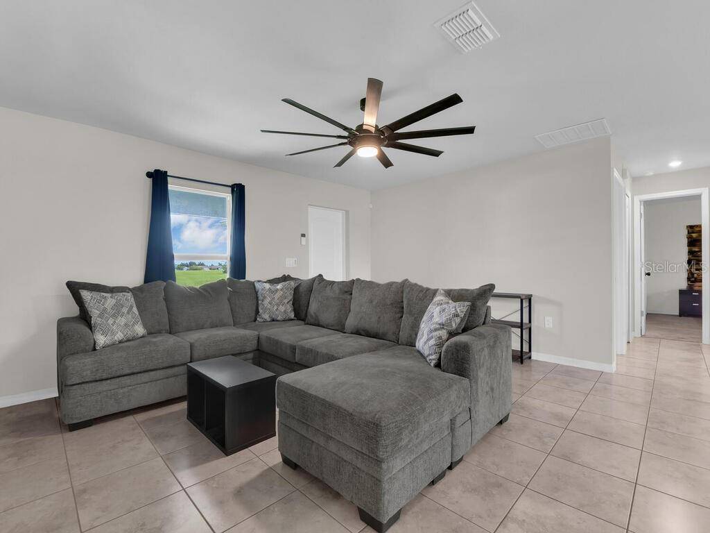 Cape Coral, FL 33993,514 NW 11TH TER