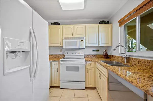 Punta Gorda, FL 33950,3221 WHITE IBIS CT #D1