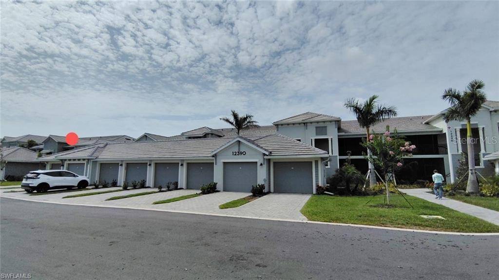 12390 WELLEN GOLF ST #202, Venice, FL 34293