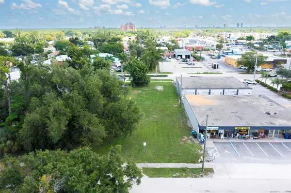 Fort Myers, FL 33901,1925 SUWANEE AVE