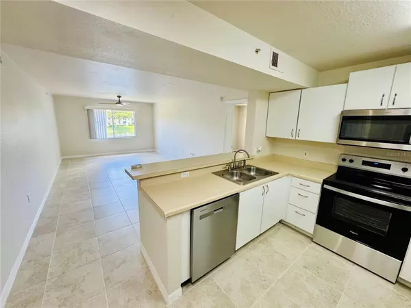 Naples, FL 34119,8304 KEY ROYAL CIR #1721