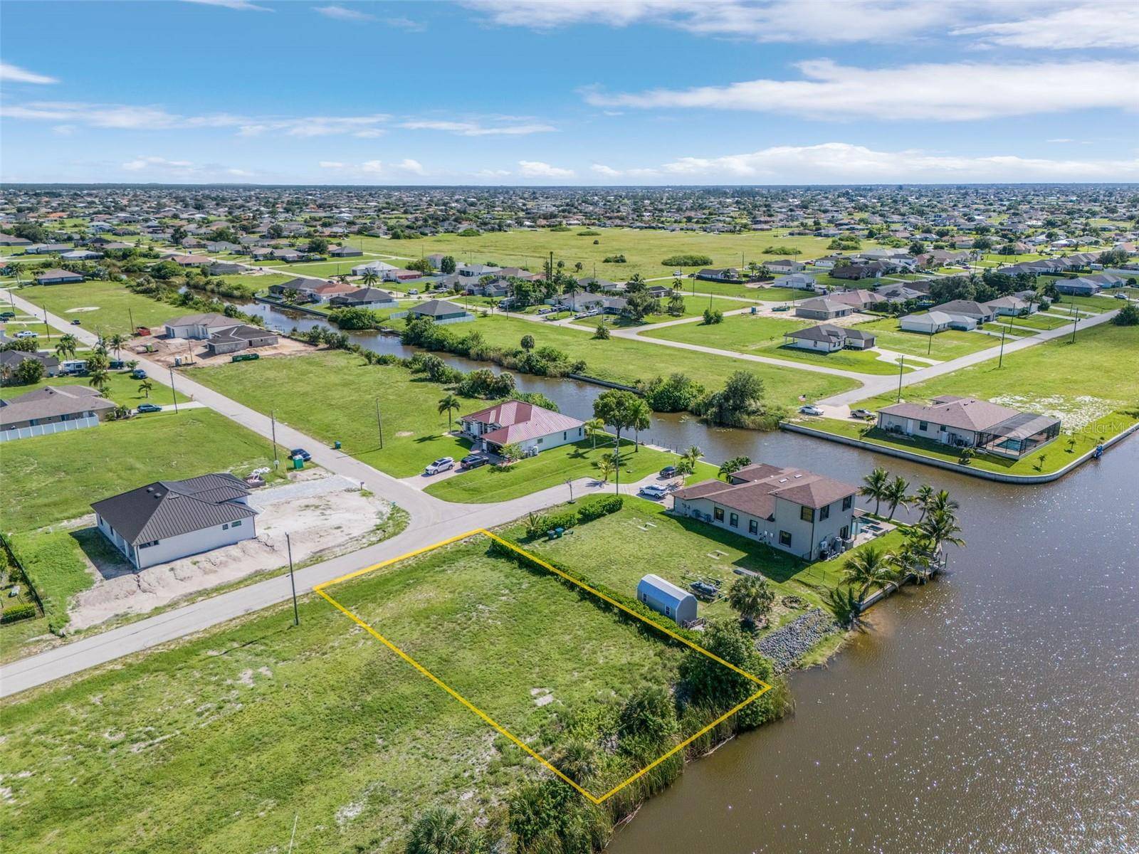 Cape Coral, FL 33993,1216 NW 9TH ST