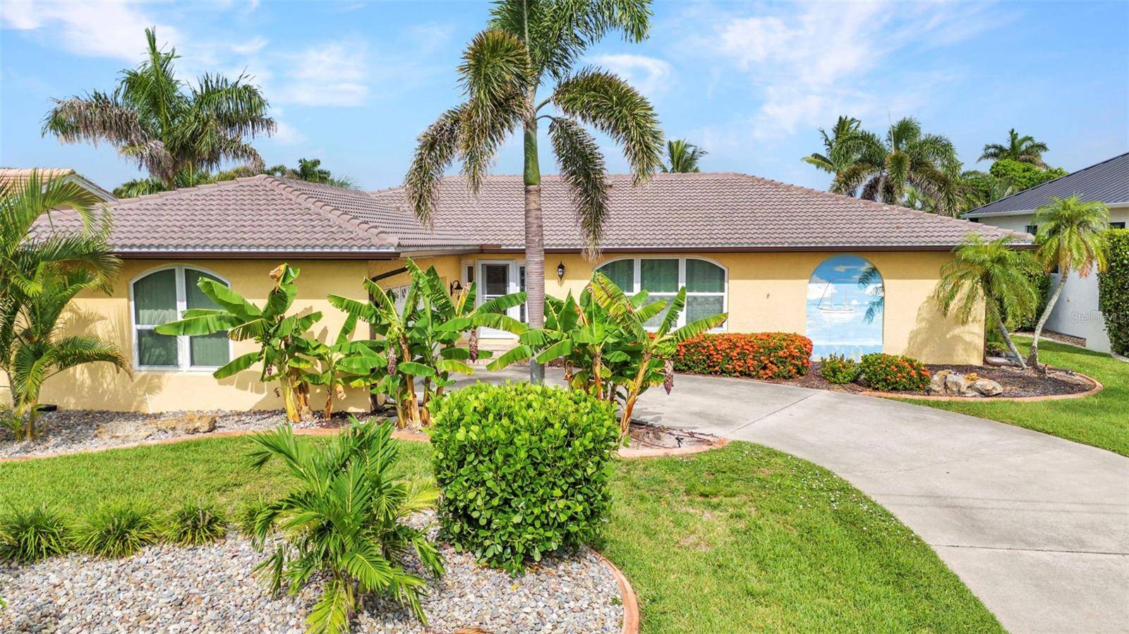 33 OCEAN DR, Punta Gorda, FL 33950