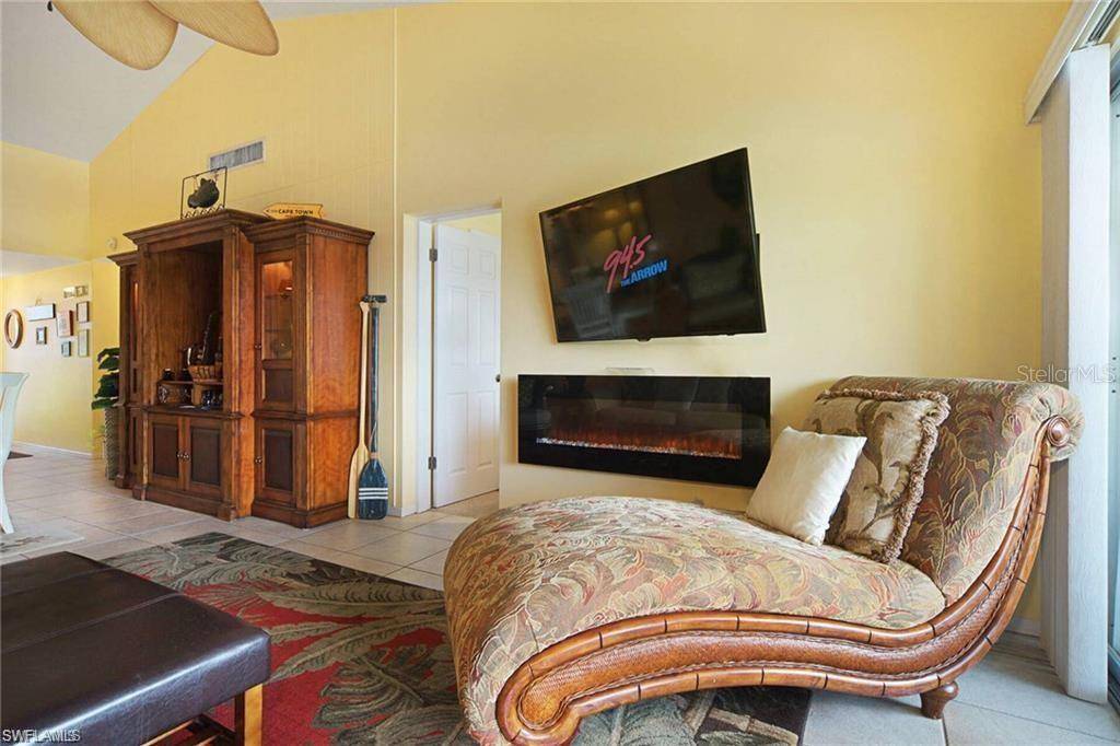 Cape Coral, FL 33904,4613 SE 5TH AVE #203