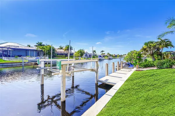Punta Gorda, FL 33950,310 CAICOS DR