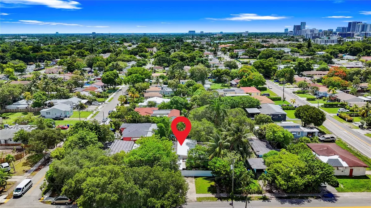 Hollywood, FL 33020,917 N 26TH AVE