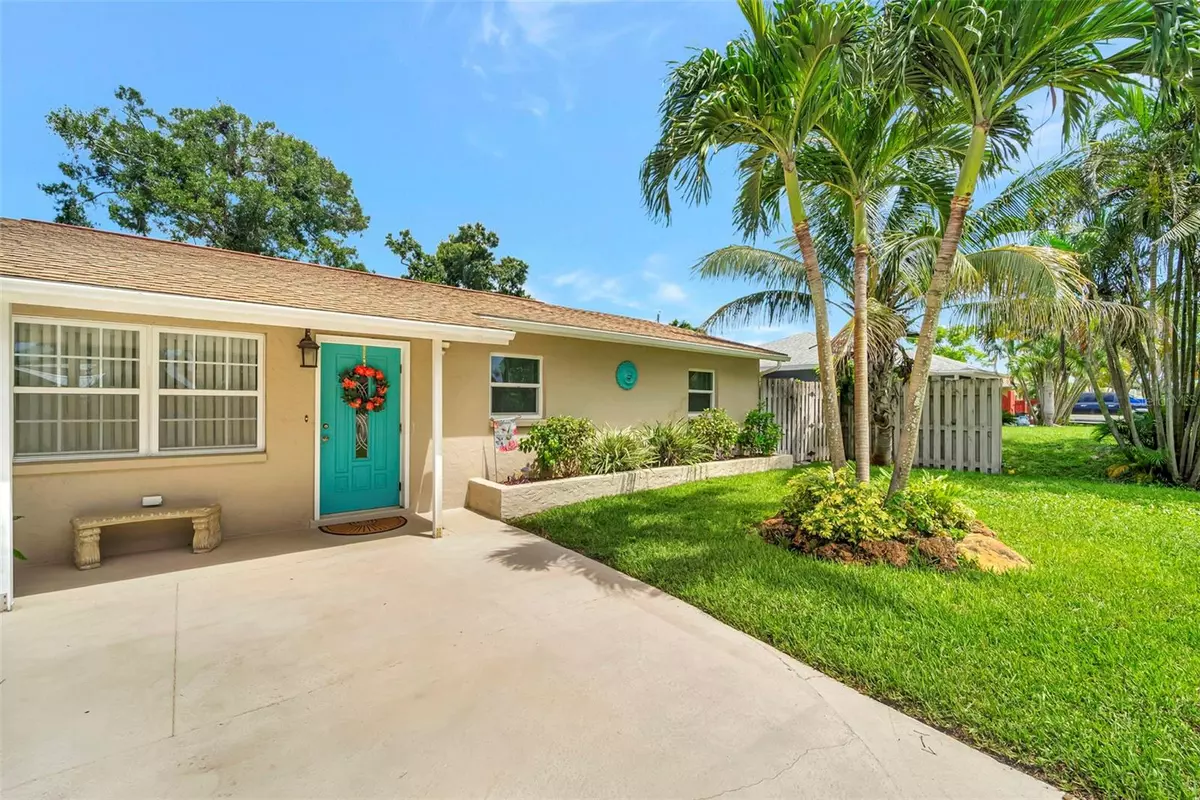 Venice, FL 34293,460 PELICAN RD