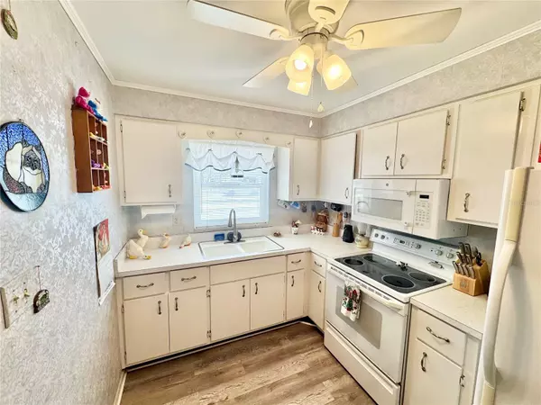 Port Charlotte, FL 33952,3116 HARBOR BLVD #1A