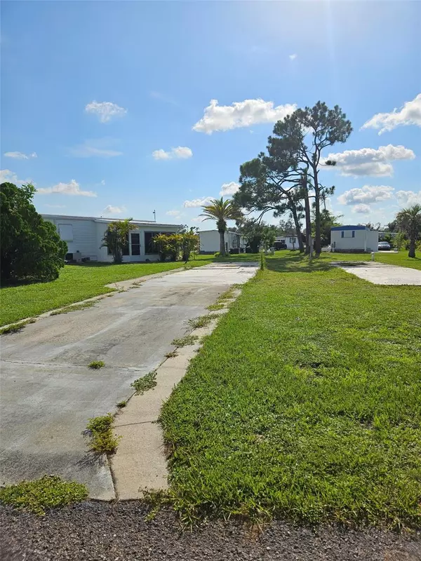 Port Charlotte, FL 33981,7427 WIDNESS LN