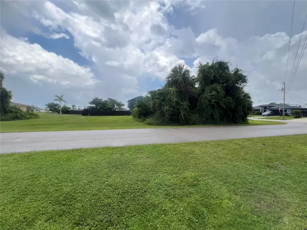 Cape Coral, FL 33909,1905 NE 34TH LN
