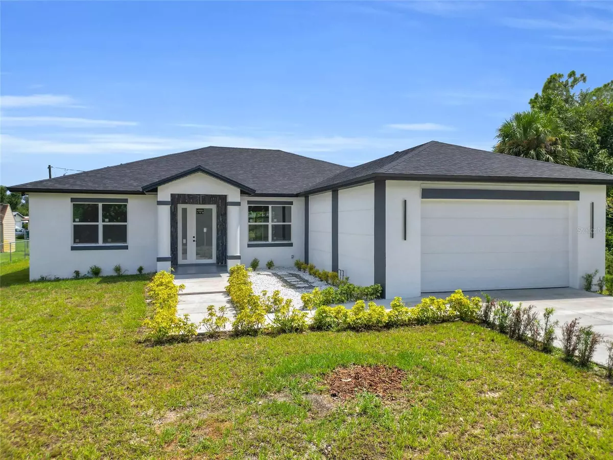 Port Charlotte, FL 33952,535 AZALEA AVE NW