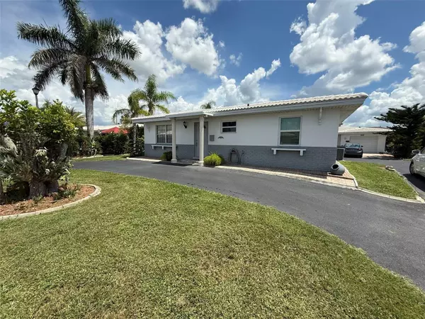 North Port, FL 34287,8571 PICKWICK RD