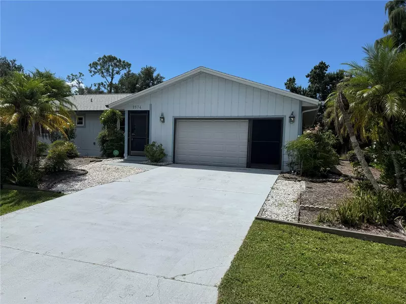 2574 ROCK CREEK DR, Port Charlotte, FL 33948