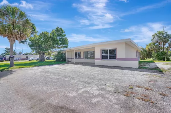 Punta Gorda, FL 33950,415 COOPER ST