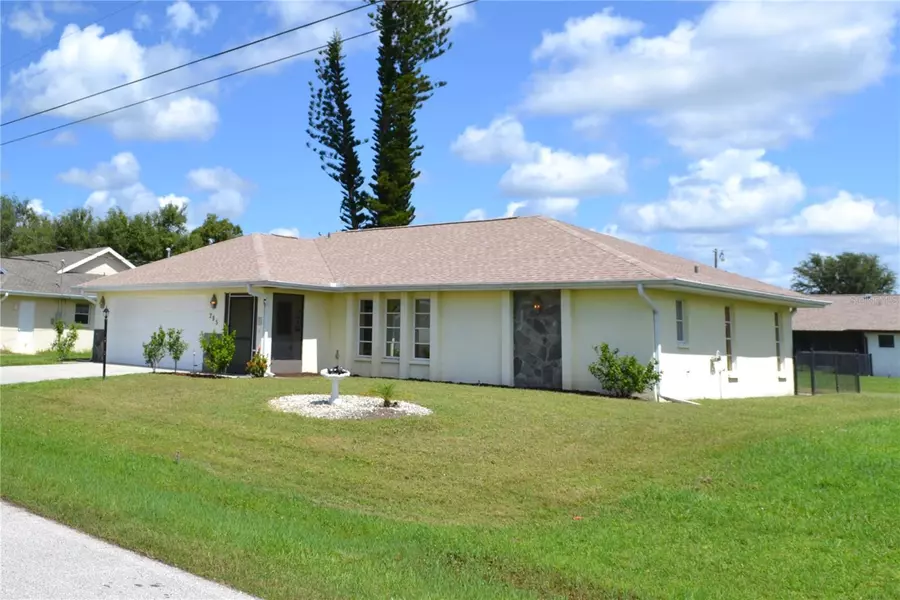 285 MARK TWAIN LN, Rotonda West, FL 33947