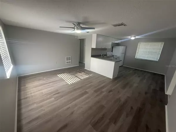Englewood, FL 34223,860 MICHIGAN AVE