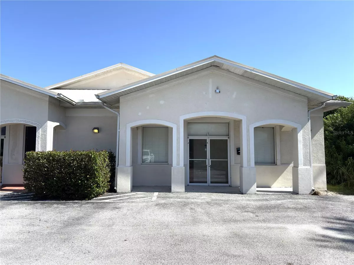Port Charlotte, FL 33953,750 TAMIAMI TRL #1&3