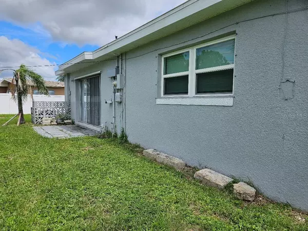 Port Charlotte, FL 33952,2433 EDNOR ST