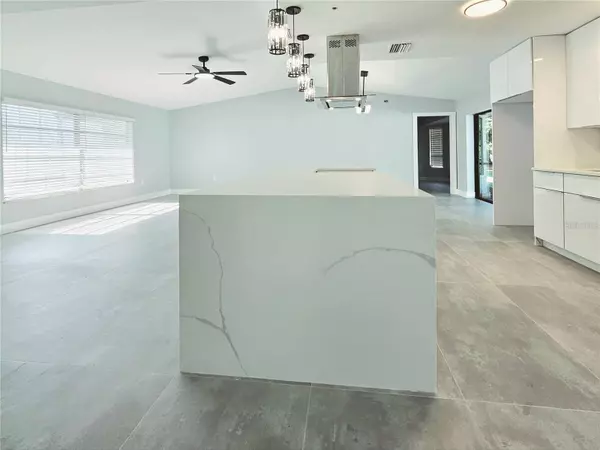 Port Charlotte, FL 33952,1178 SULTANA ST