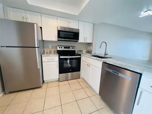 Punta Gorda, FL 33983,25225 RAMPART BLVD #2006