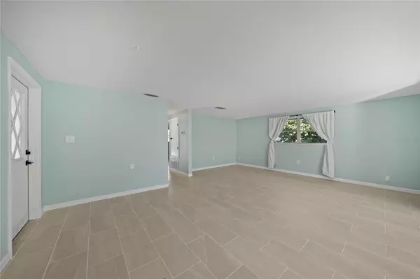 Port Charlotte, FL 33952,146 FRANCIS DR NE