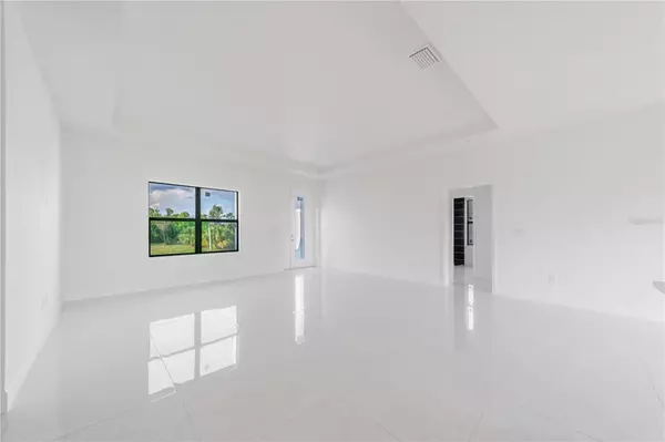 Port Charlotte, FL 33981,15089 ALDAMA CIR