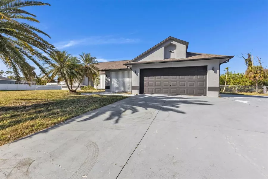 2387 TAMARIND ST, Port Charlotte, FL 33948