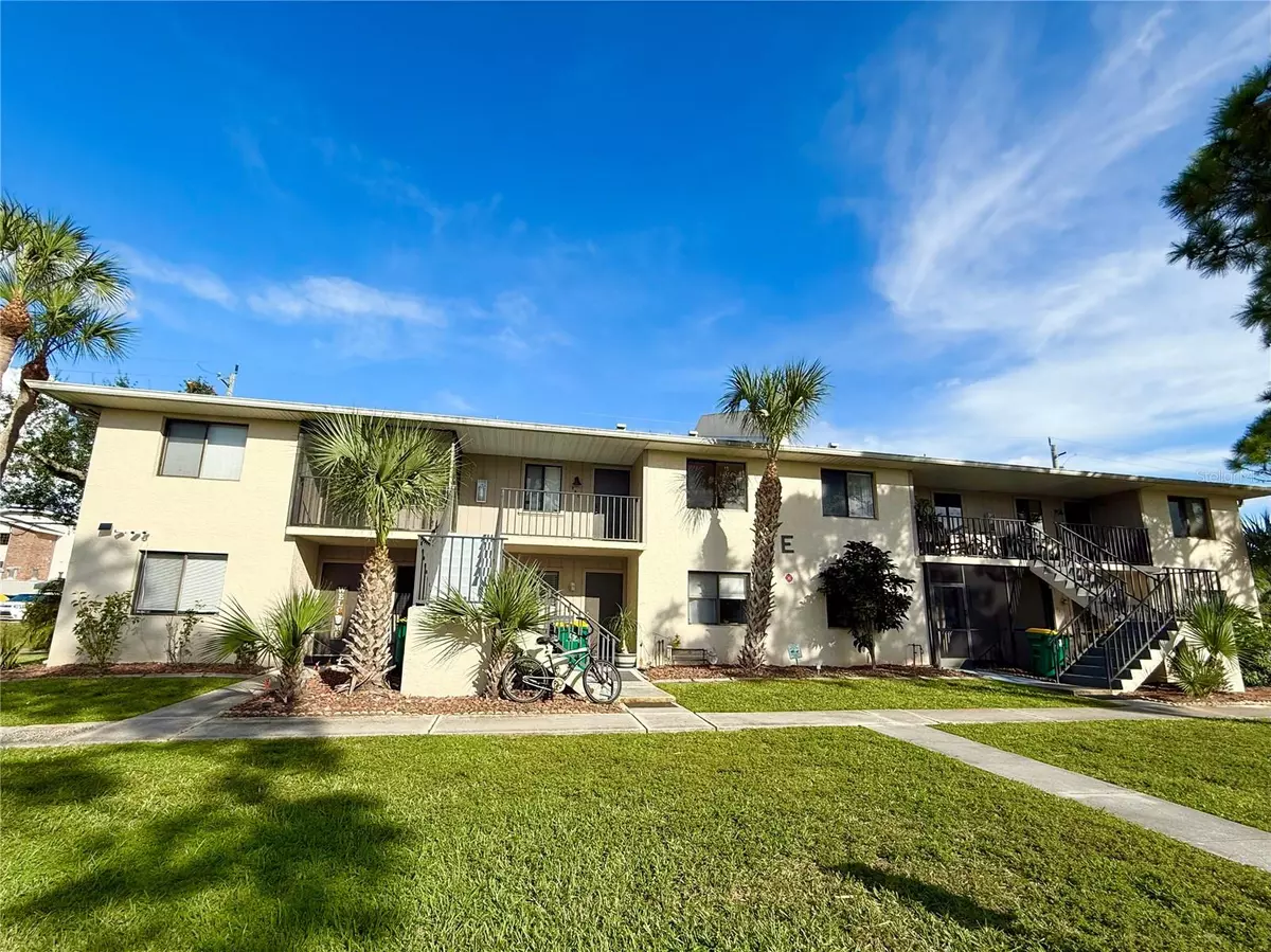 Punta Gorda, FL 33980,22523 WESTCHESTER BLVD #202E