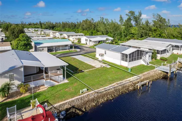Punta Gorda, FL 33982,4300 RIVERSIDE DR #204