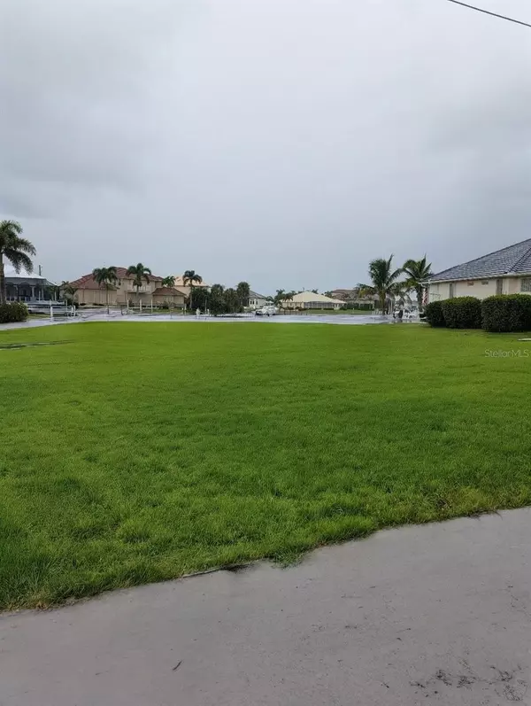 Punta Gorda, FL 33950,2630 PARISIAN CT