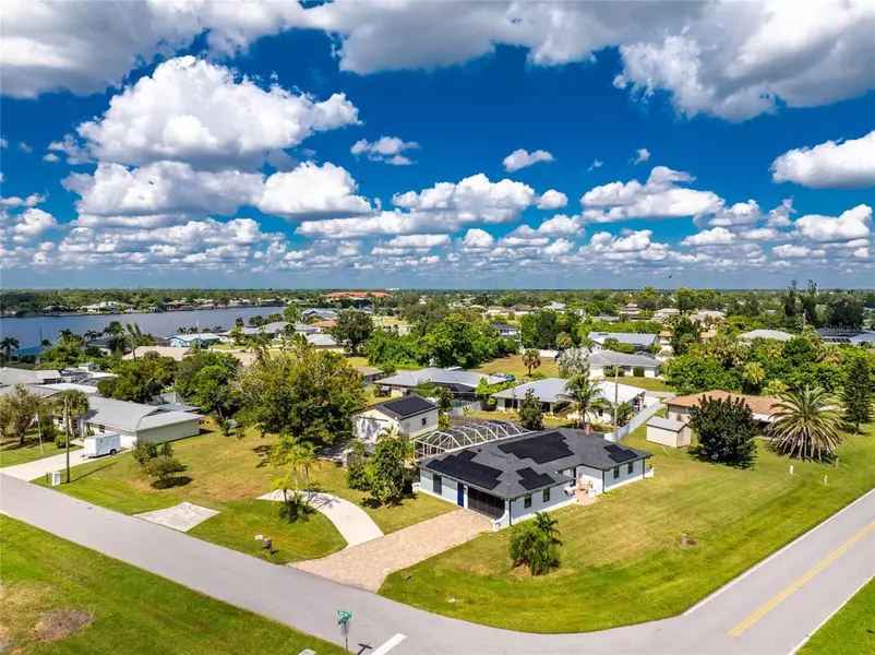 270 W TARPON BLVD NW, Port Charlotte, FL 33952