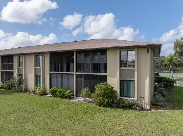 4032 OAKVIEW DR #H1, Punta Gorda, FL 33980