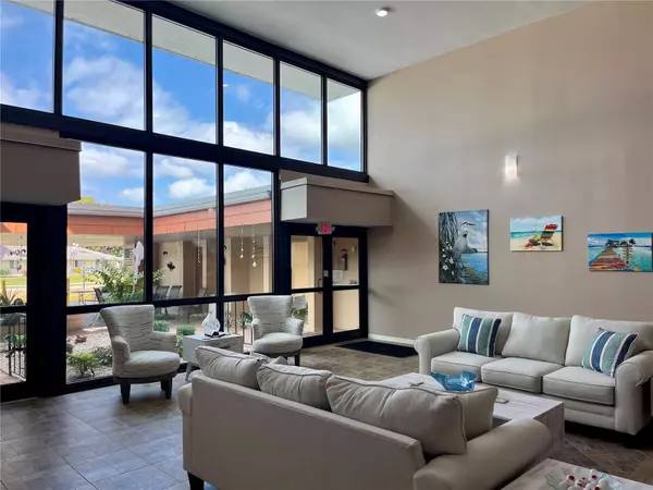 Port Charlotte, FL 33952,2290 AARON ST #210