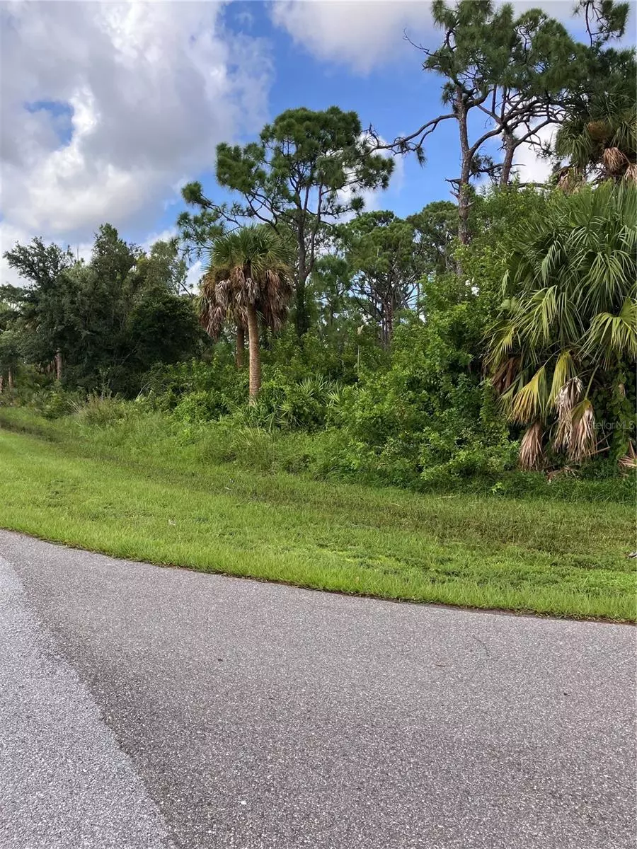 Port Charlotte, FL 33953,12194 DIETRICH AVE