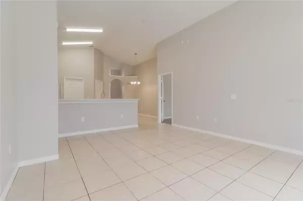 Kissimmee, FL 34746,4629 EAGLE PEAK DR