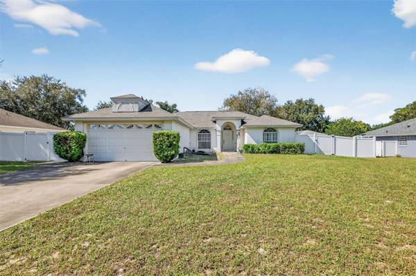 36703 SUNDANCE DR, Grand Island, FL 32735
