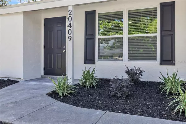 Port Charlotte, FL 33952,20409 EMERALD AVE