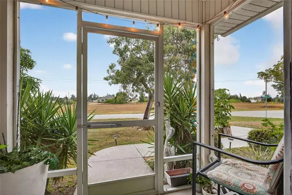 Cape Coral, FL 33909,1723 NE 1ST PL