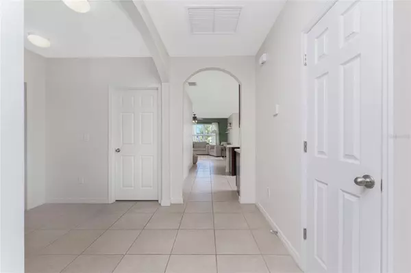 Punta Gorda, FL 33983,450 PORTO ALEGRE ST